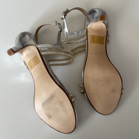 Call it Spring heels - Picture 3 of 4